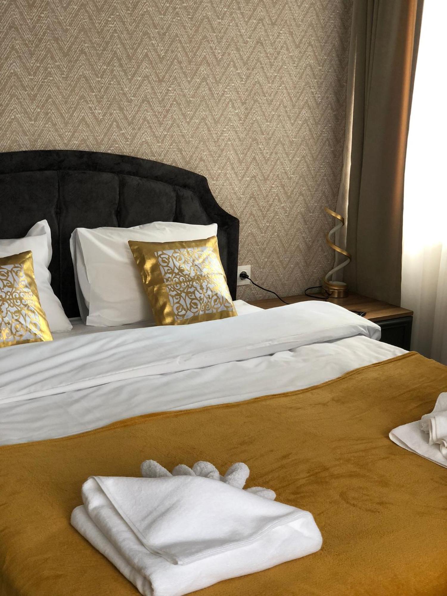 Luxury Aparthotel Studenets Pamporovo Bagian luar foto